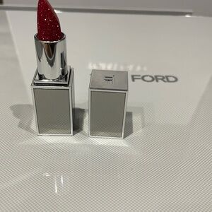 Tom Ford Red Lipstick Sleek Metallic Case Vibrant Shade